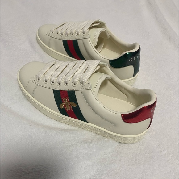 Gucci Cream and Green sneakers for women - Picture 1 of 4